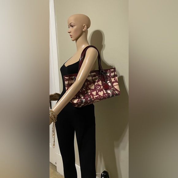 Burberry Tote Nova Check Heart Coated Canvas - Picture 15 of 15